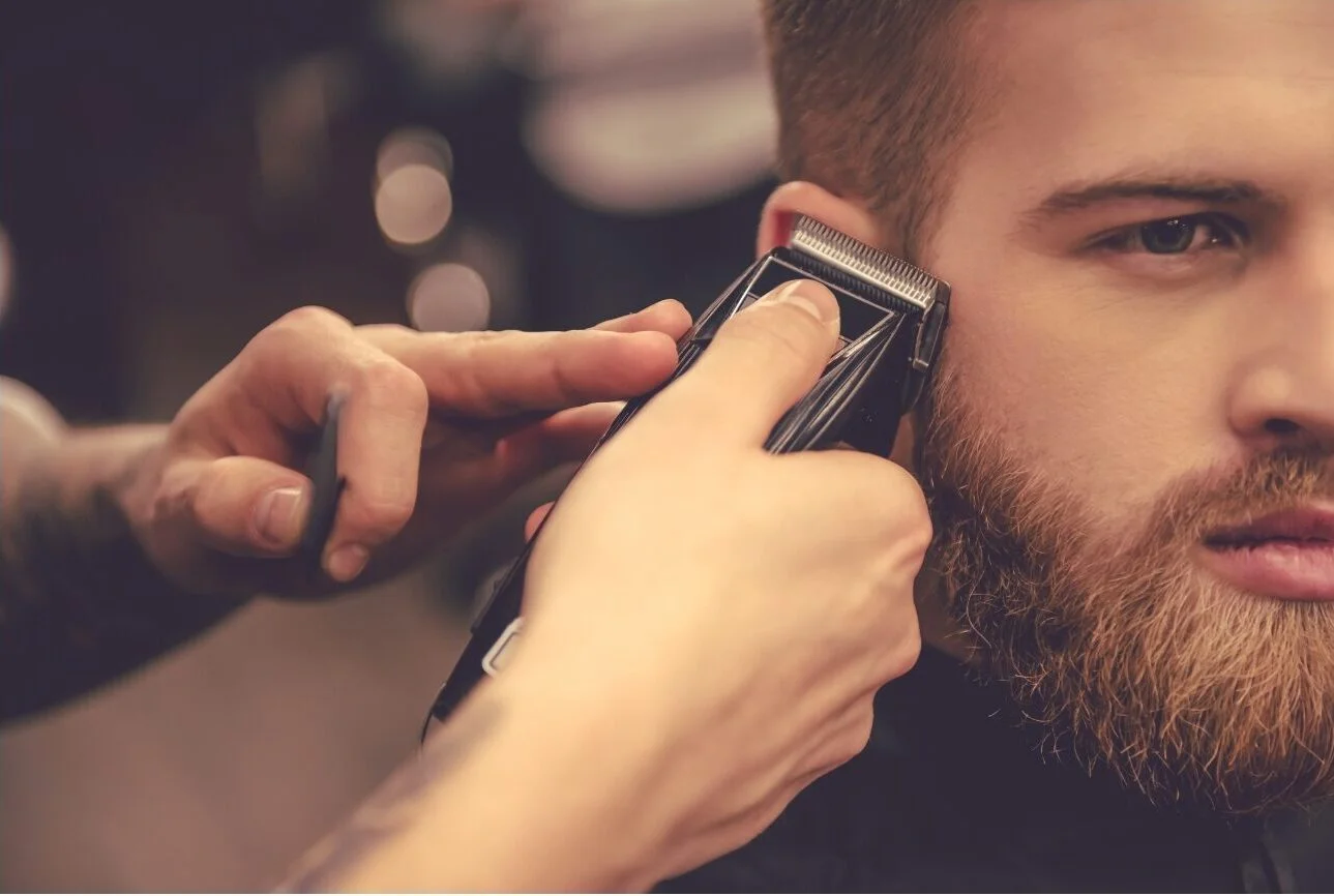 AEP Soins de barbe<br>et techniques de coupe BARBIER